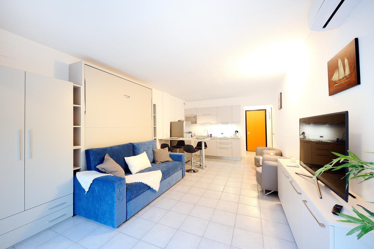 Silvia Degli Aregai Apartment Санто Стефано ал Маре Екстериор снимка